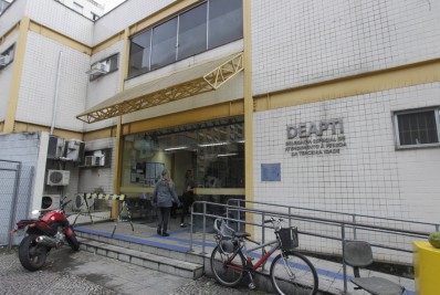 Polícia prende sete e fecha central que aplicava golpe do empréstimo consignado na Zona Norte