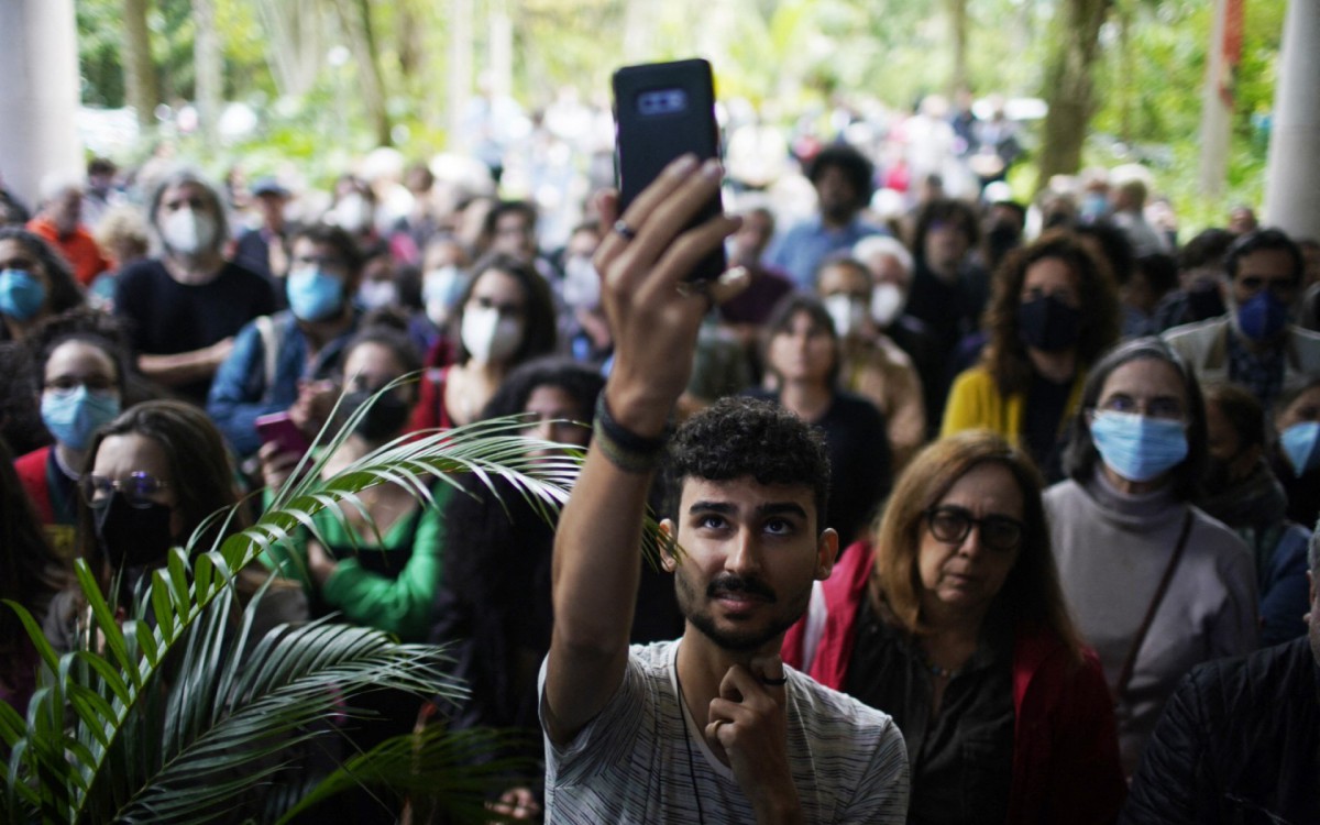 Leitura da Carta pela Democracia na PUC-Rio