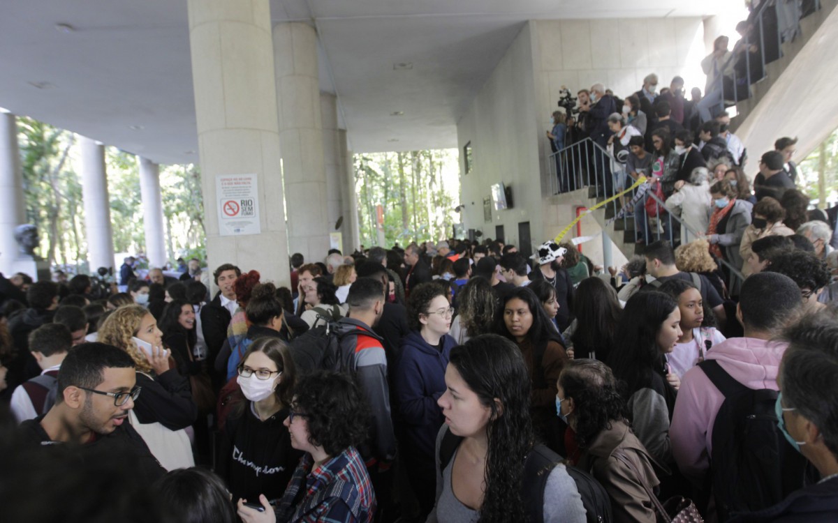 A Associa&ccedil;&atilde;o de Docentes da PUC- convida para a leitura da Cartas &agrave;s Brasileiras e aos Brasileiros, em defesa do Estado Democr&aacute;tico de Direito.
