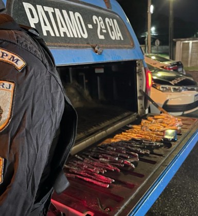 Em S&atilde;o Pedro da Aldeia, 20 c&aacute;psulas de coca&iacute;na e 54 tiras de maconha. - Letycia Rocha (RC24h)