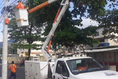Mesquita realiza reparo e manutenção na iluminação pública