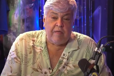 Que loucura! Sidney Magal revela que fã se masturbou em sua perna 