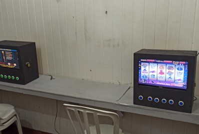 Polícia Militar apreende máquinas caça-níqueis na rodoviária em Resende