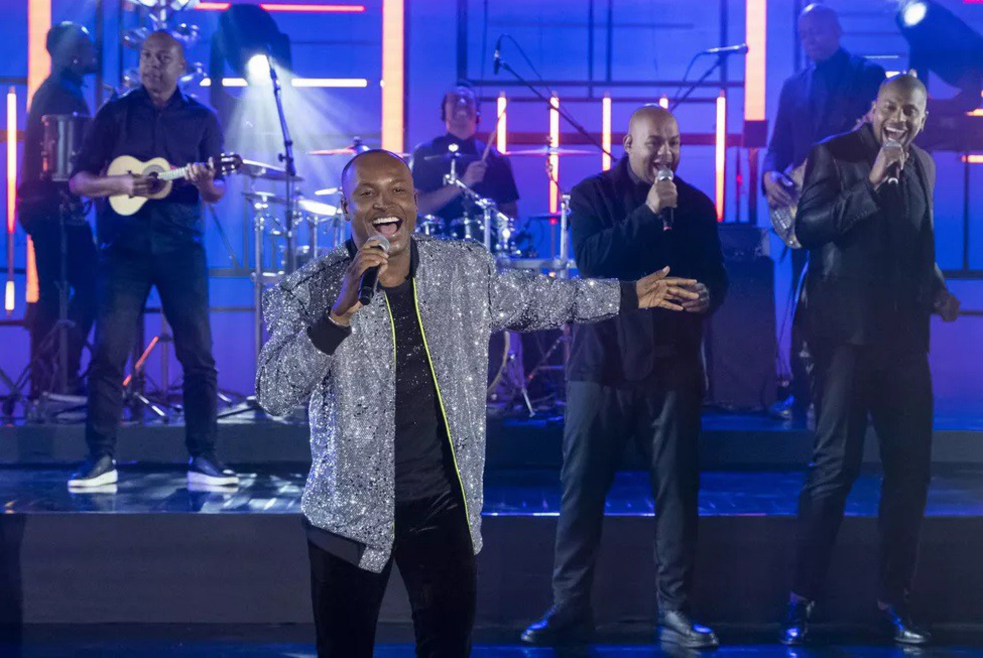 Thiaguinho no 'Som Brasil' - Foto: Mauricio Fidalgo / Globo