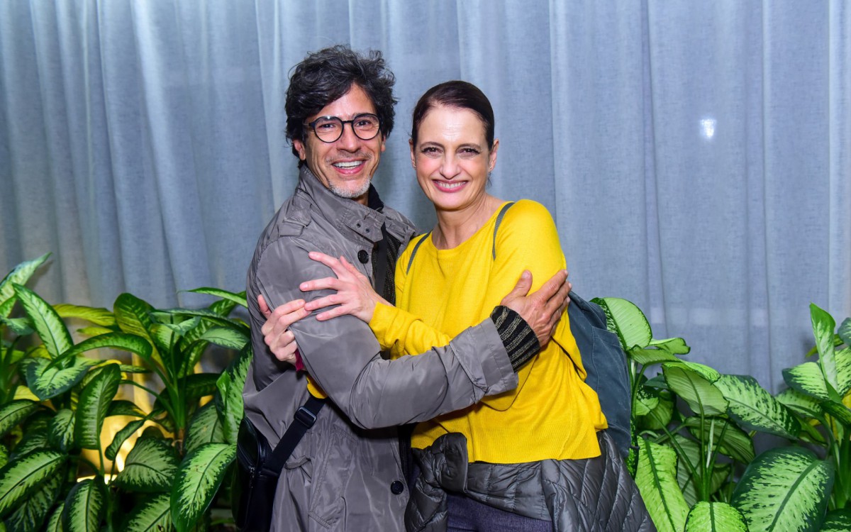 Leonardo Br&iacute;cio e Denise Fraga