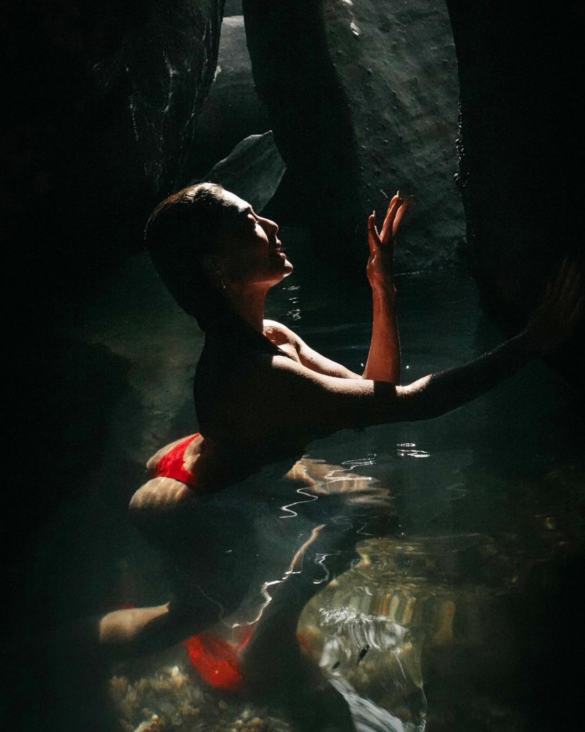 Juliana Paes posa deslumbrante na Chapada dos Veadeiros, em Goiás - Reprodução Internet / @lealfortes