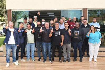 Maré mansa em Maricá: vereadores preparam café para Renato Machado