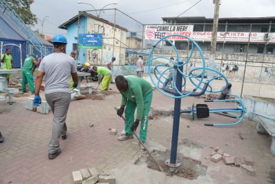 Praças no Jardim Catarina e Boaçu começam a ser reformadas