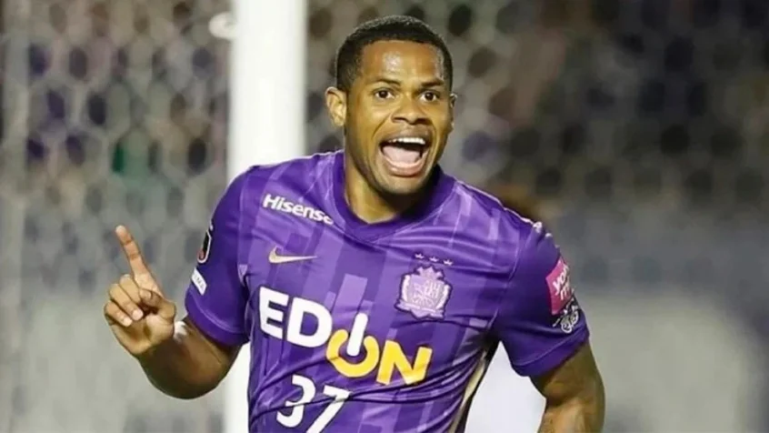 Botafogo encaminha a contratação de ex-atacante do Fortaleza