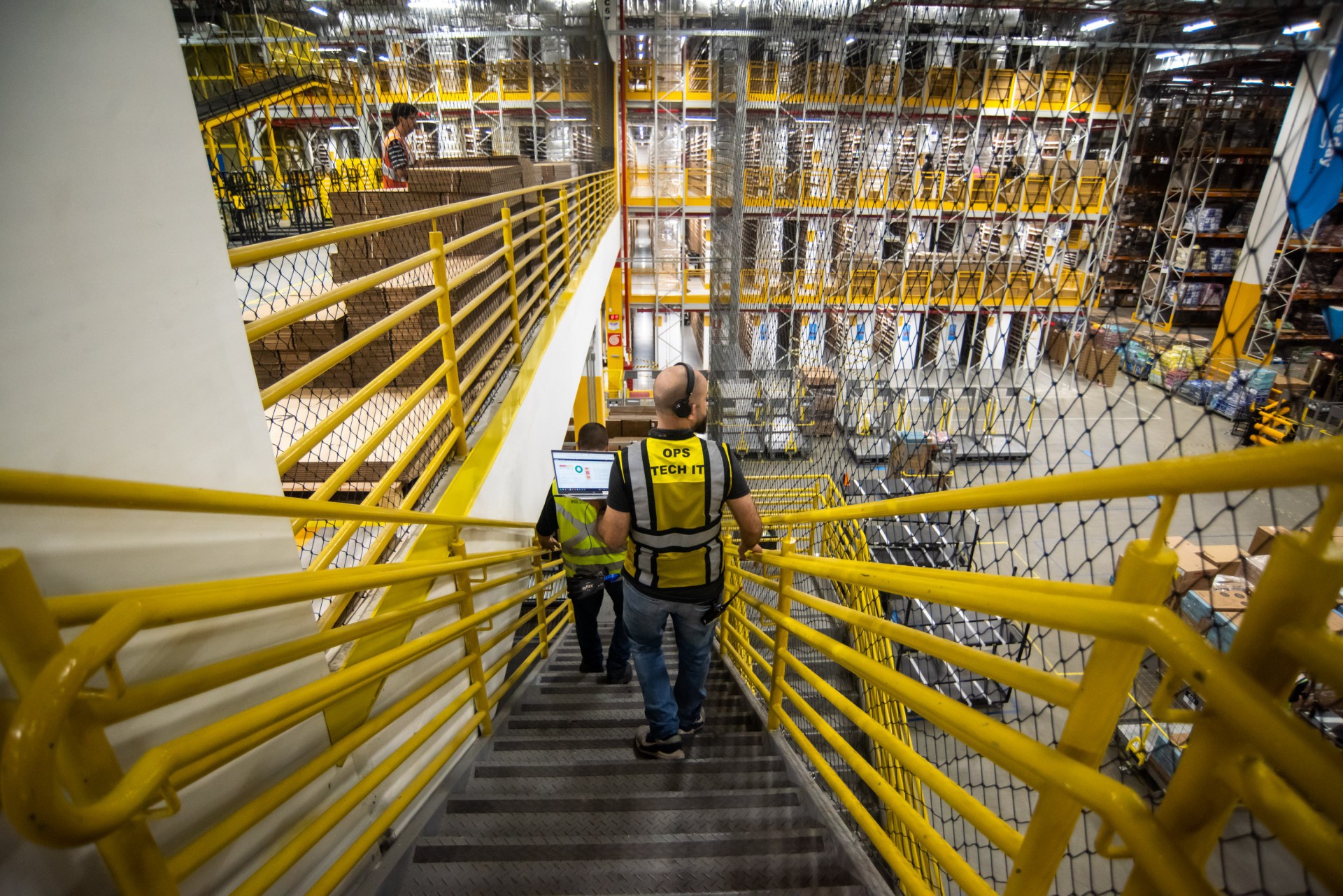 Centro de Distribui&ccedil;&atilde;o da Amazon no Rio vai completar um ano; Conhe&ccedil;a detalhes sobre a log&iacute;stica da empresa - Vanessa Ataliba/Ag&ecirc;ncia O Dia