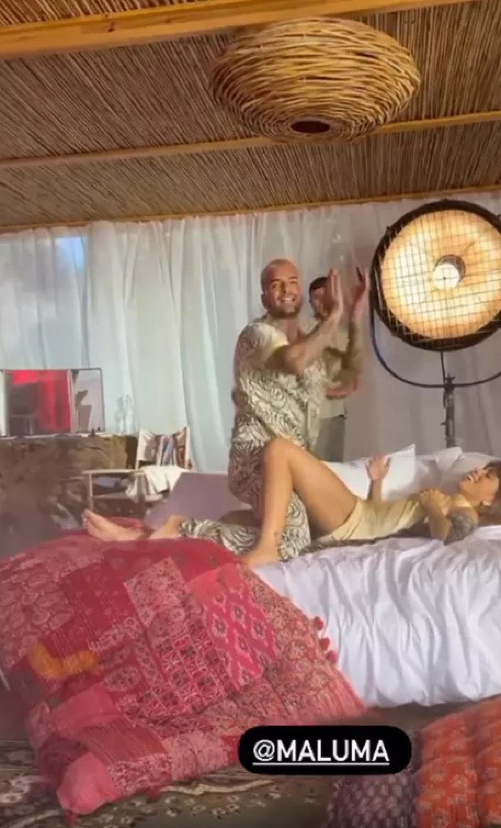 Anitta mostra bastidores de novo clipe com Maluma - Reprodução/Instagram