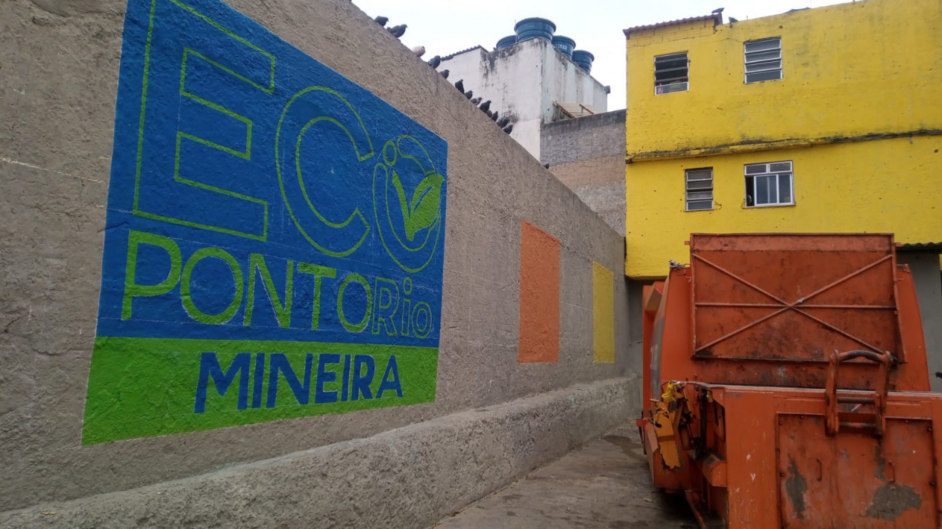 Comlurb ecoponto na comunidade da Mineira - Divulgação 