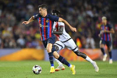 Lewandowski passa em branco e Barcelona só empata com Rayo na estreia do Espanhol