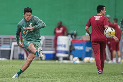Artilheiro do ano, Cano não estipula meta de gols: 'Quero fazer mais'