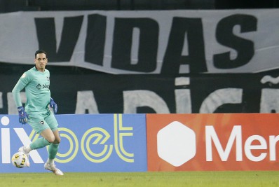 Gatito comenta vaias após empate do Botafogo: 'A torcida sempre tem direito'