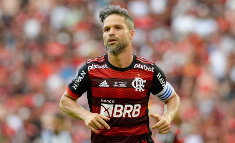 Jogador revelado pelo Flamengo é apontado como 'Craque do Futuro' no game FIFA  23 - Coluna do Fla