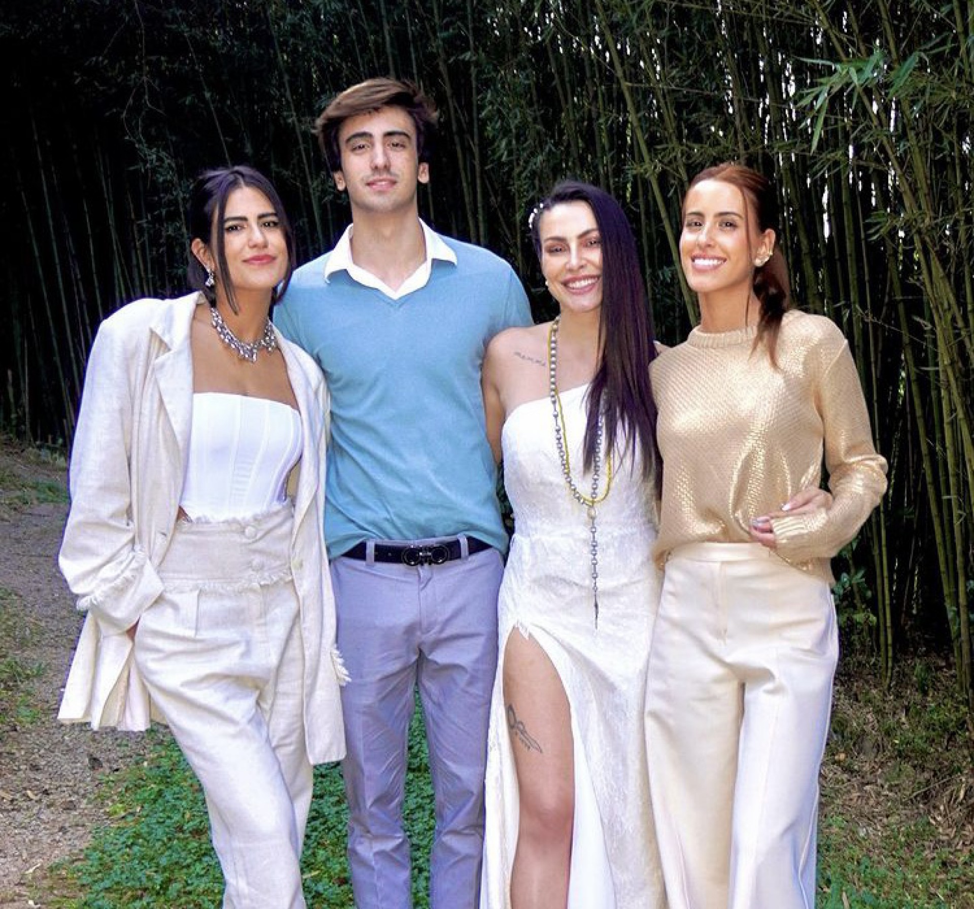 Cleo e os irmãos, Antônia, Bento e Ana - Reprodução / Instagram