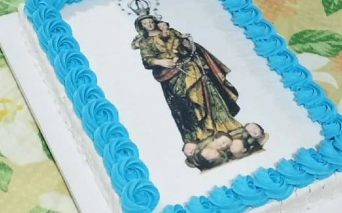O dia da padroeira &eacute; celebrado com bolo