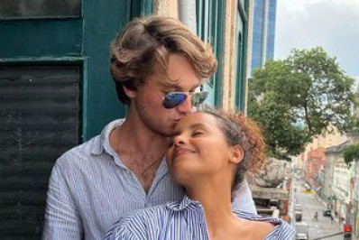 Campeã do 'BBB 18' assume namoro e Preta Gil aconselha: 'Deixa fluir'