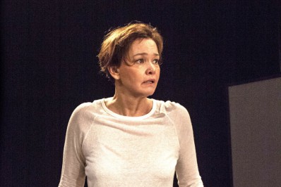 Com Julia Lemmertz, 'Simples Assim' tem último fim de semana em cartaz no Rio