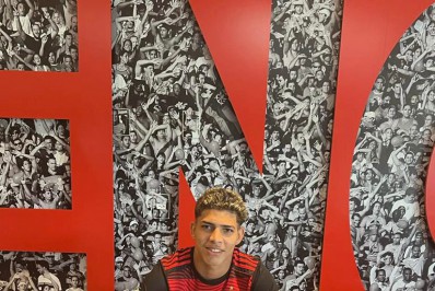 Destaque do Cuiabá assina contrato profissional com o Flamengo