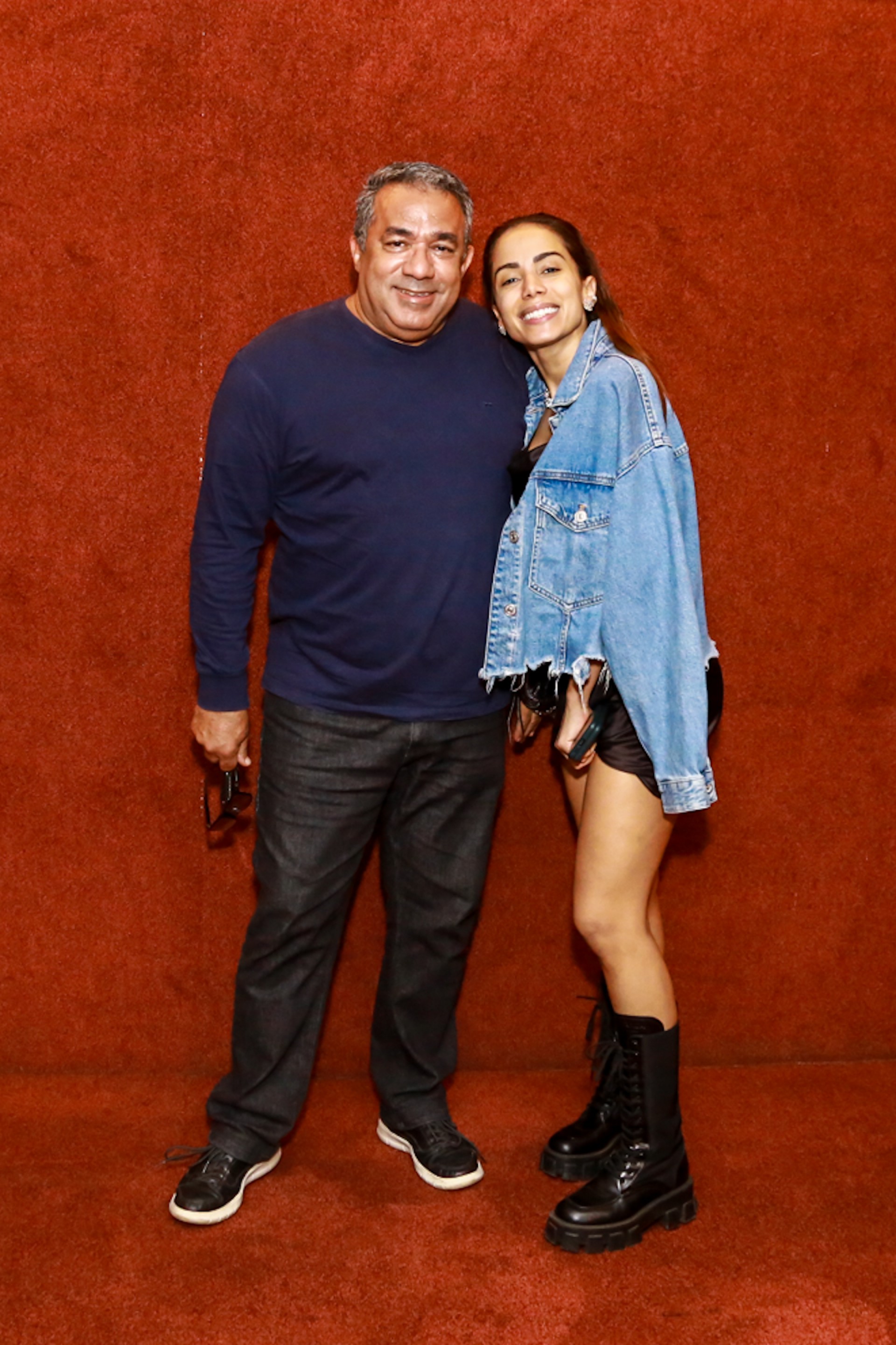 Mauro Machado, o Painitto, e Anitta no espetáculo de Rafael Portugal - Victor Chapetta / Agnews