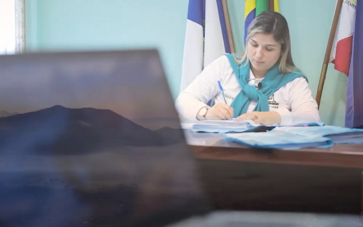 Marina Rocha, prefeita de Guapimirim