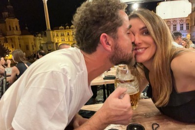 Rafa Brites e Felipe Andreoli curtem viagem na Europa sem filhos