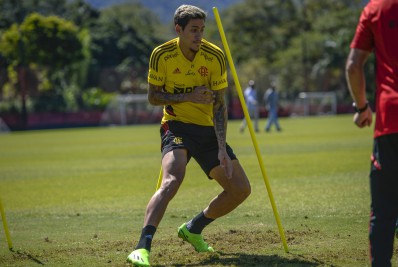 Clube inglês monitora Pedro e pode fazer proposta por atacante do Flamengo