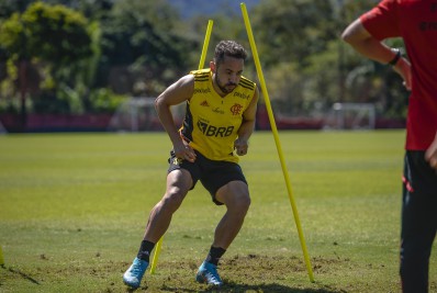 Jogador do Flamengo, Everton Ribeiro volta a receber consulta de clube árabe