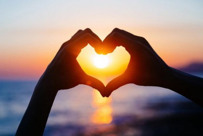 Descubra como fazer banho para abrir os caminhos para atrair o amor