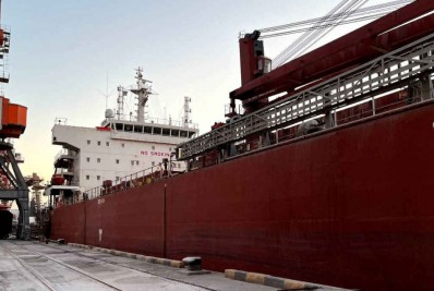 Primeiro navio de ajuda alimentar parte da Ucrânia para a África