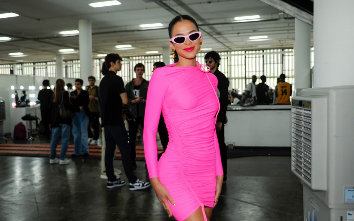 Bruna Marquezine chega a evento de moda em São Paulo na manhã desta quarta-feira - Eduardo Martins / Ag. News