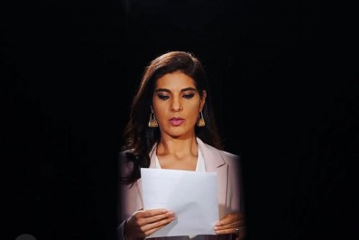 Andreia Sadi retoma comando do Estudio I após problemas de saúde  com filho