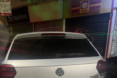 PM apreende veículo na Tijuca