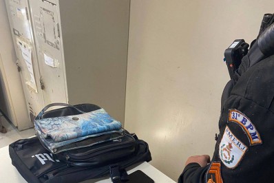 Peruanos são presos por furto de celulares e Riocard na Barra