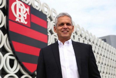 Ex-técnico do Flamengo está na mira de clube da Série A 