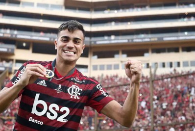 Reinier revela conversa com Landim em jogo do Flamengo: 'Falou que tenho que voltar'