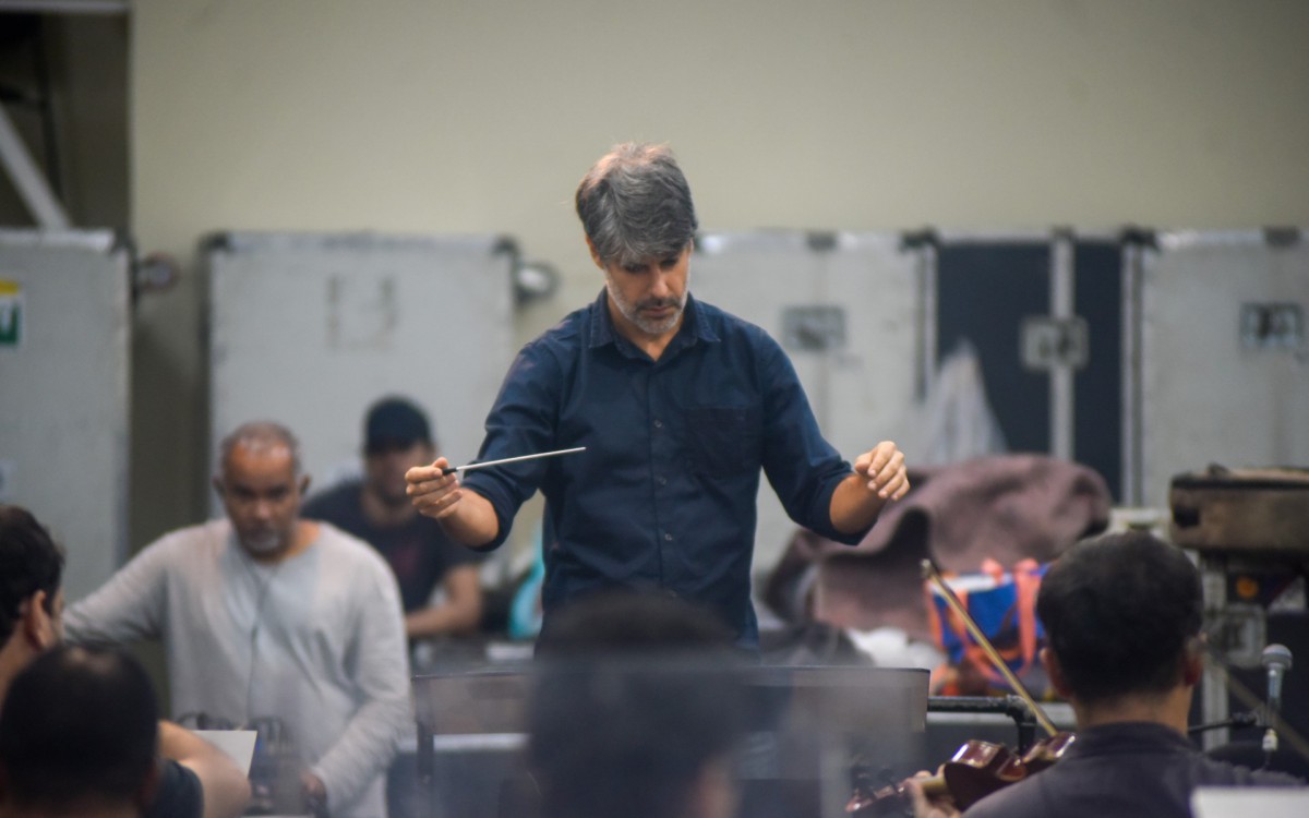 PAUTA ESPECIAL: Maestro Felipe Prazeres na Funda&ccedil;&atilde;o Progresso e ensaio com a cantora Mart'n&aacute;lia