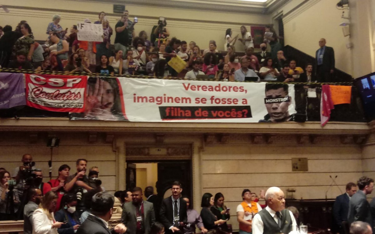 Manifestantes nas galerias da C&acirc;mara
