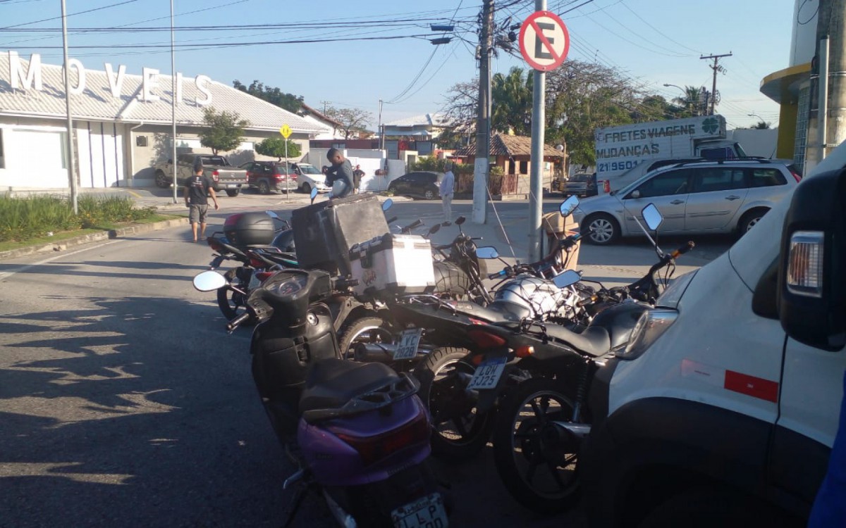 11 motos foram removidas na ação realizada pelas polícias militar e civil, em parceria com o Detran - Divulgação