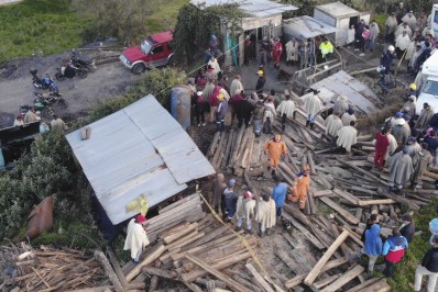 Nove pessoas são resgatadas após deslizamento de mina na Colômbia