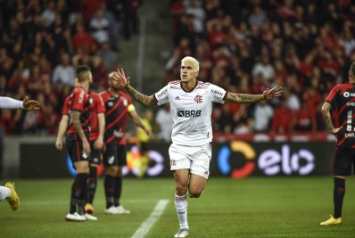 Tite elogia Pedro e comenta sobre possível convocação para a Seleção