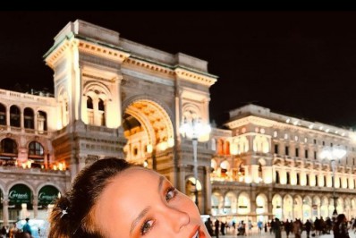 'Sonho de criança', diz Larissa Manoela sobre passeio noturno em Milão