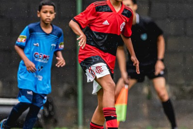 De Ibicaraí-BA ao Flamengo: conheça a promessa que atravessou o Sudeste de ônibus e dormiu no chão para se tornar destaque na base