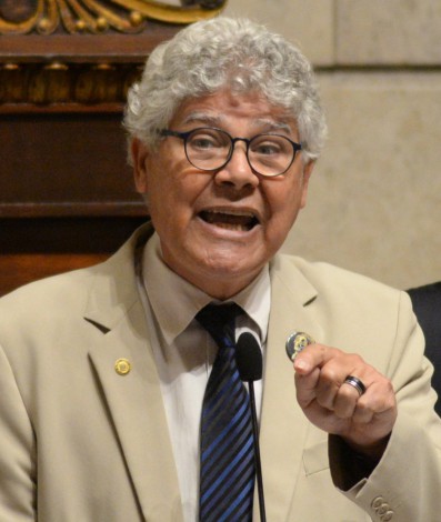 RJ - Vereadores falando durante o julgamento de Gabriel Monteiro na Câmara dos vereadores, no Centro do Rio de Janeiro, nesta quinta (18). - Sandro Vox/Agência O Dia