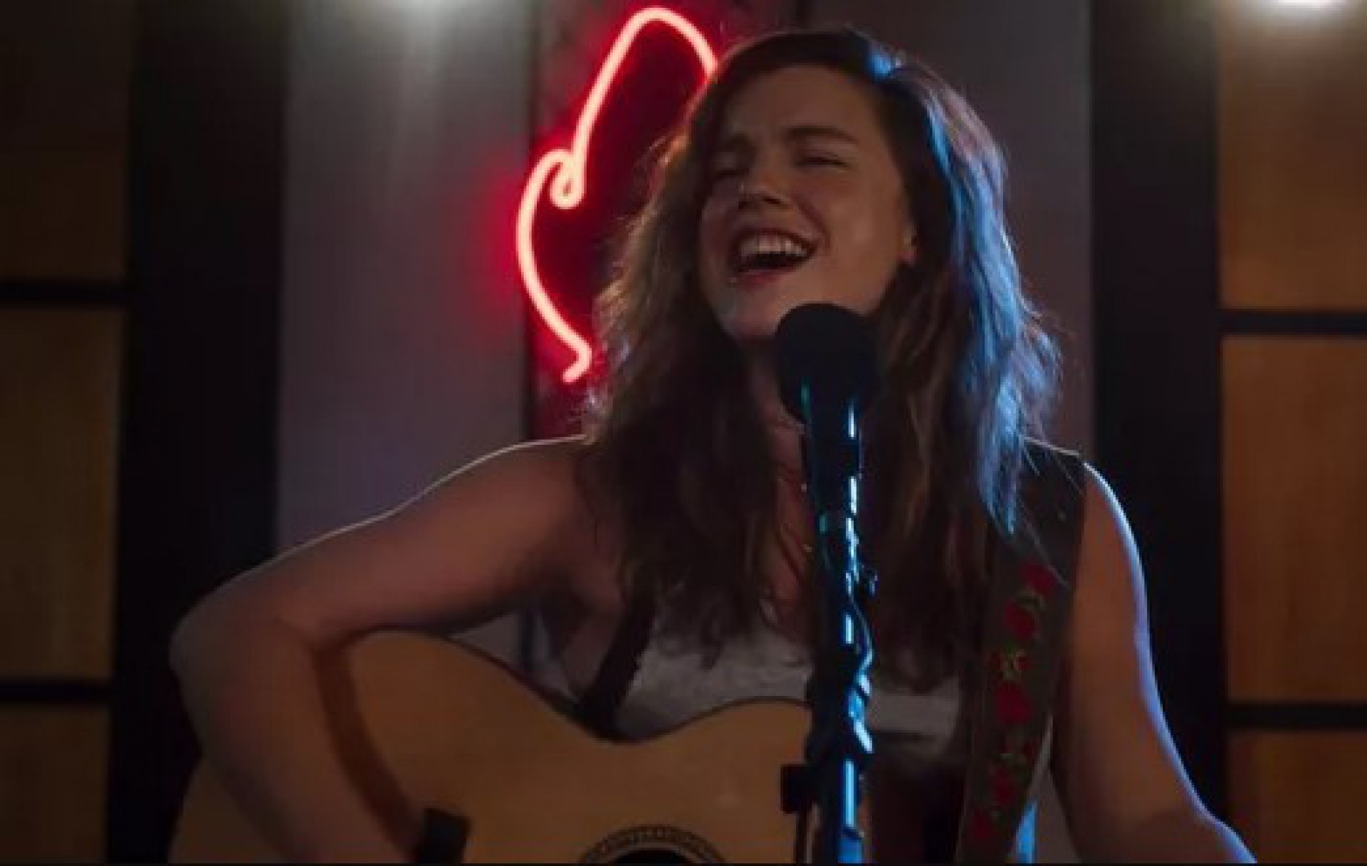 Alice Wegmann na série 'Rensga Hits' - Reprodução/Globoplay