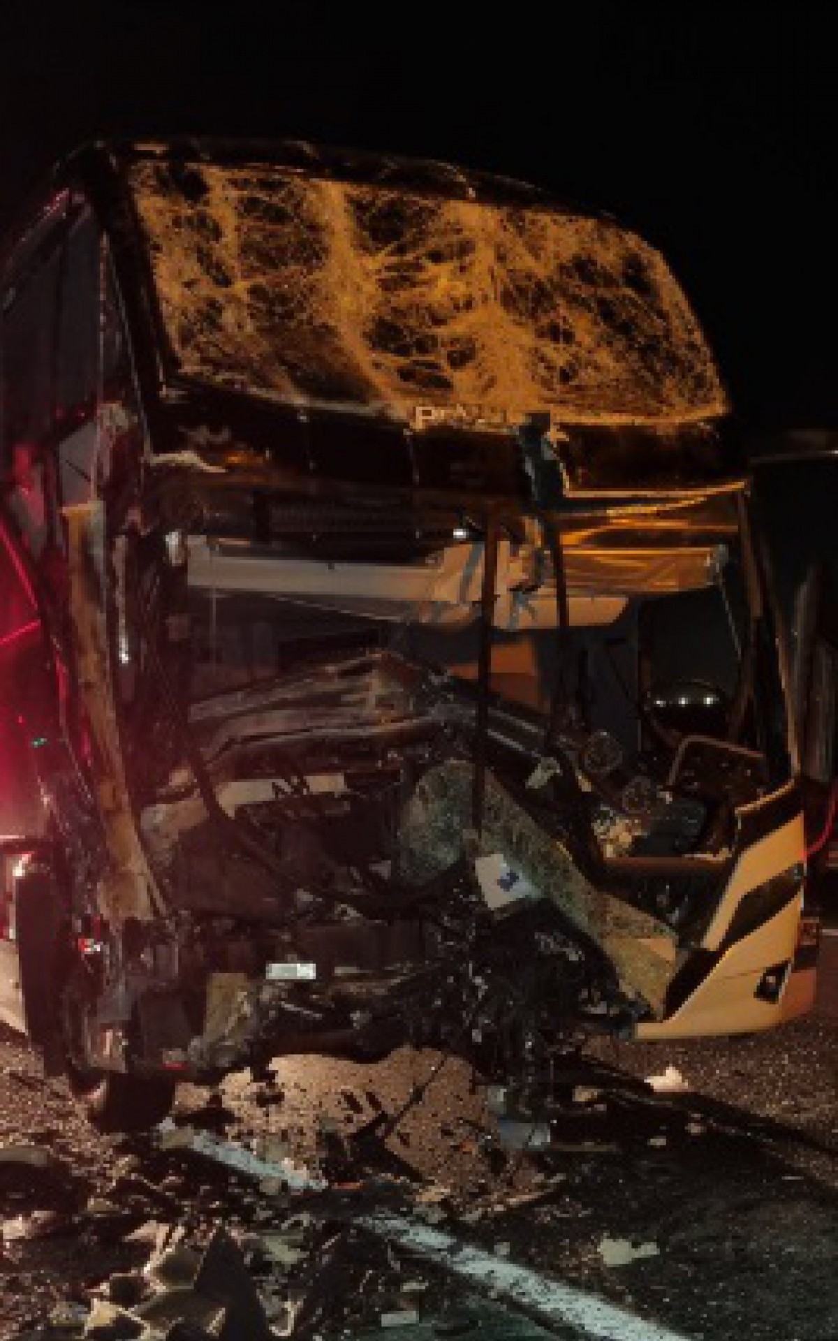 &Ocirc;nibus que trazia organizada do Flamengo