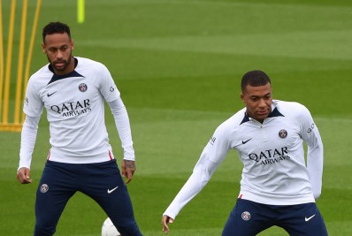 Christophe Galtier nega desconforto entre Neymar e Mbappé no PSG: 'Semana muito agradável'