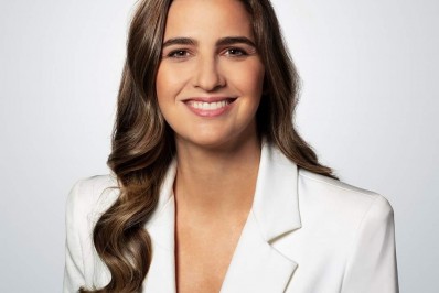 Candidata ao Senado, Clarissa Garotinho vota na Zona Sul do Rio